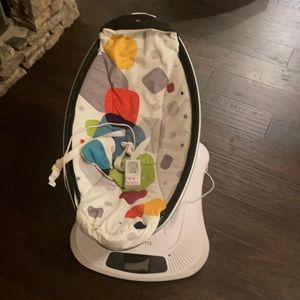 4 moms baby rocker